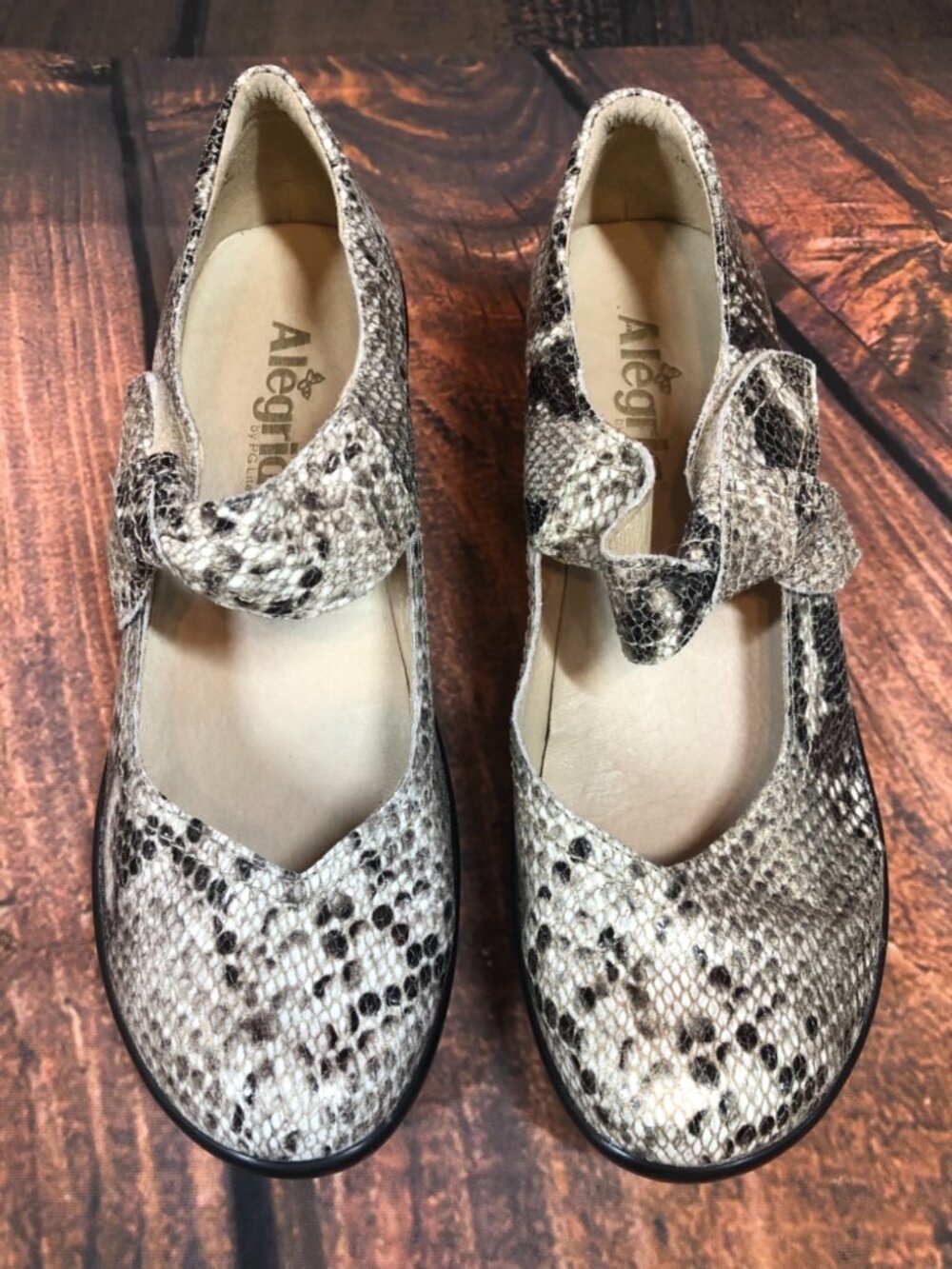 Alegria Womens 39 /9 Ella Gold Snakeskin Leather Mary Jane Wedge Shoes